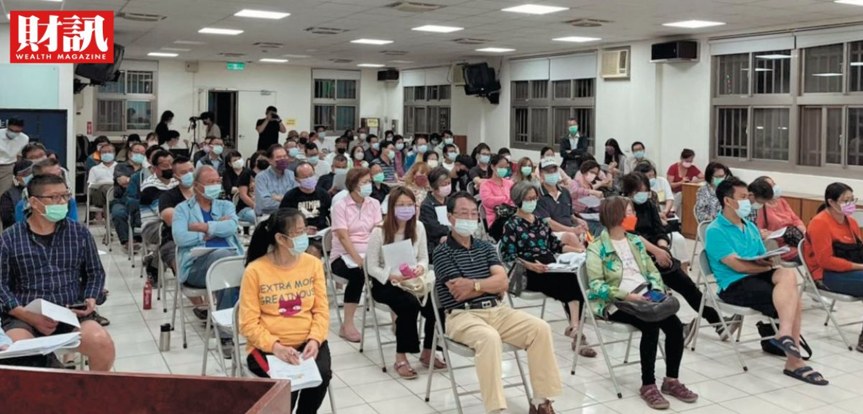 今年10月舉行的松柏大廈公聽會,住戶參與踴躍。