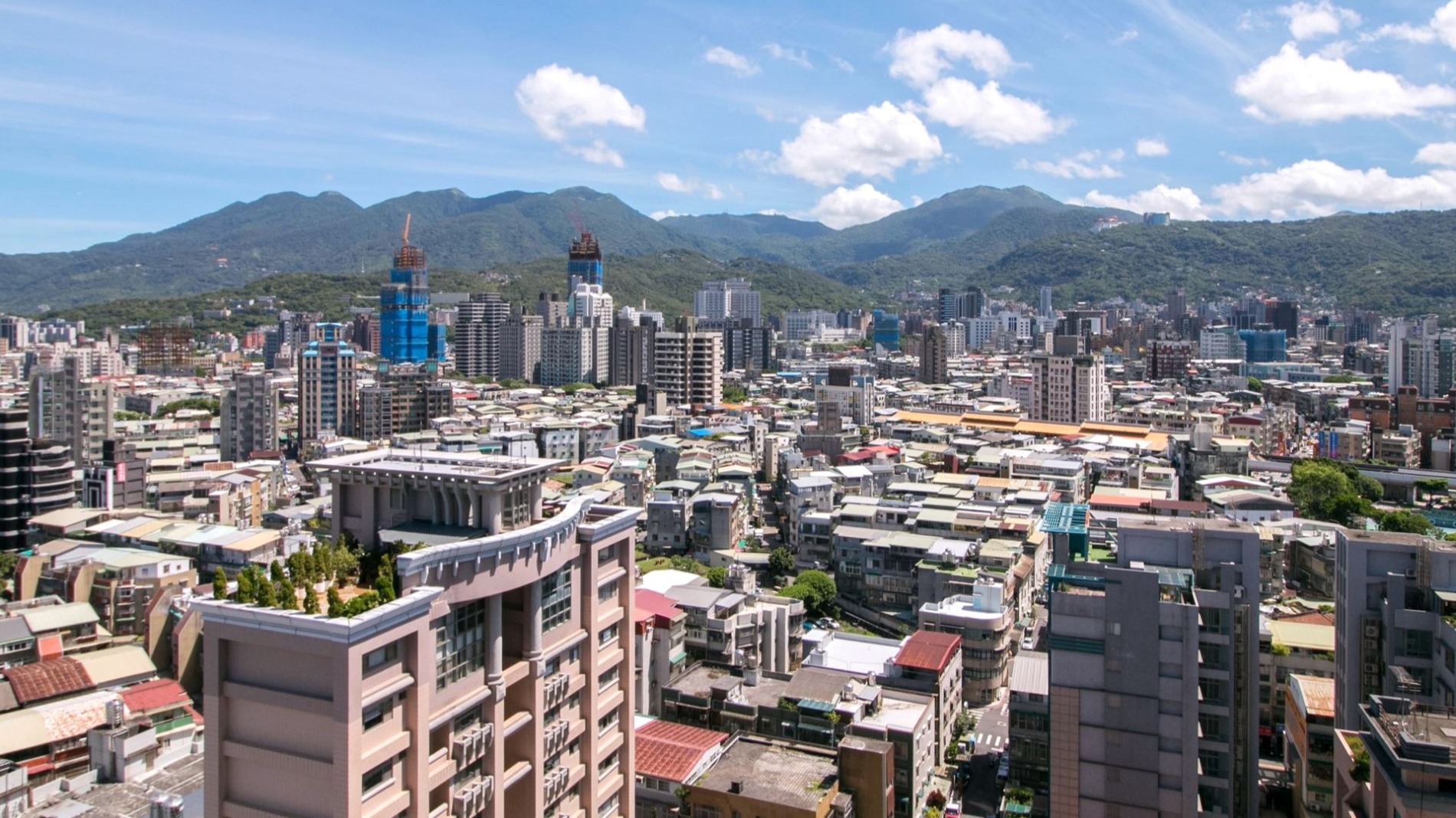 台北市30年老屋比新古屋平均單價便宜2成以上。(圖/永慶房屋提供)